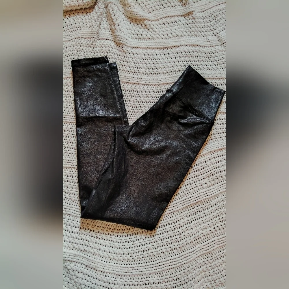 Offline By Aerie Leggings Size Small!